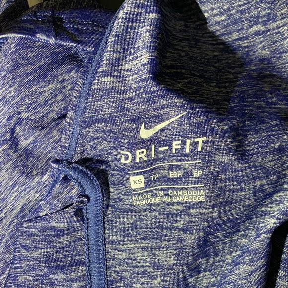 Nike Blue Dri-fit Slim Fit Sleeveless Tank Top - Picture 3 of 6